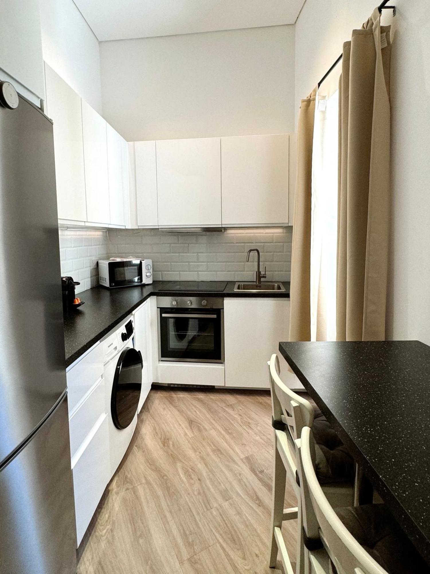 Delightful City Centre Studio Clarendon Apartment - Grand Central House Gibraltar Eksteriør billede