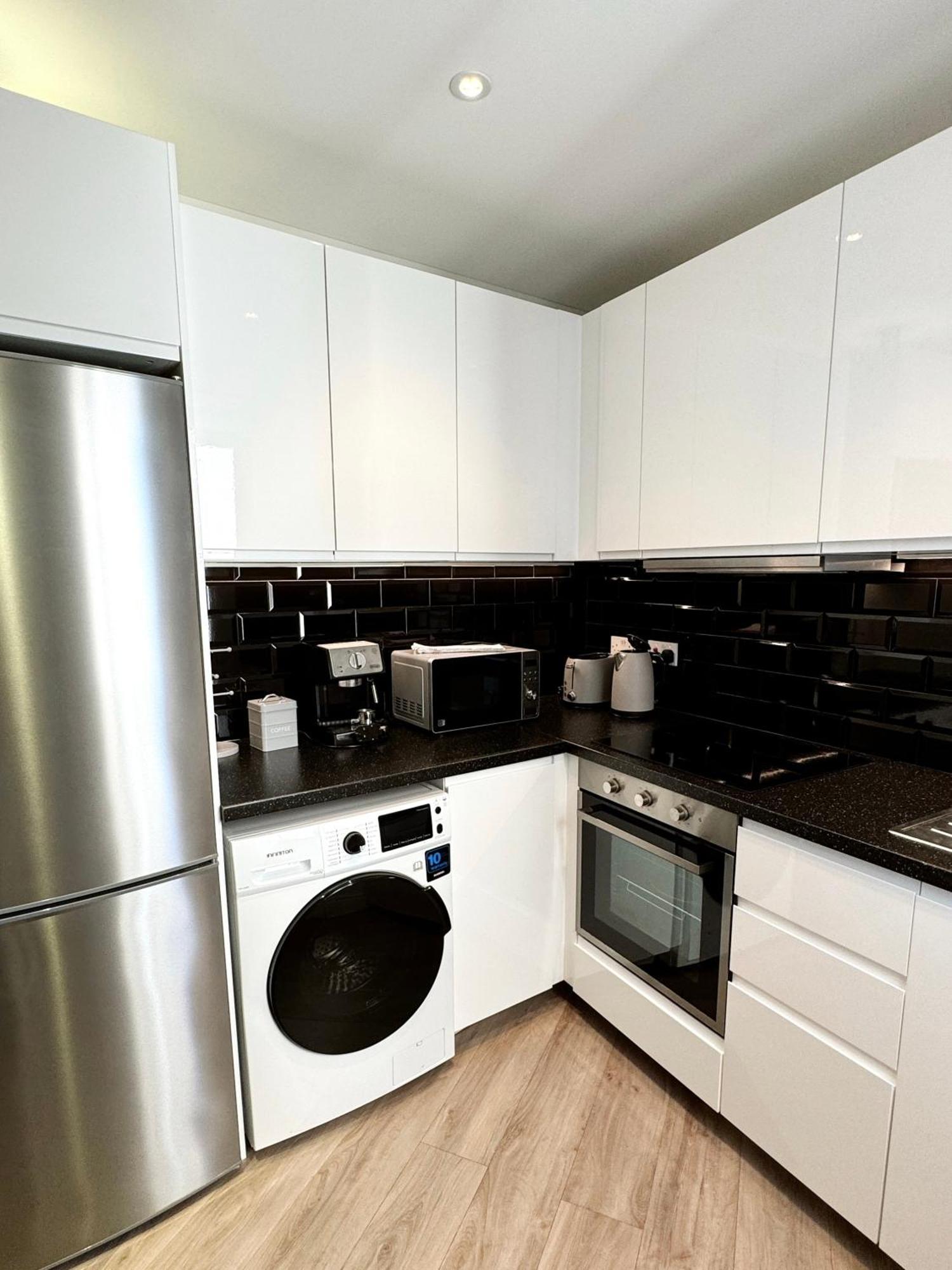 Delightful City Centre Studio Clarendon Apartment - Grand Central House Gibraltar Eksteriør billede